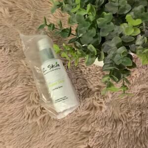 NWT Z Skin Winter Skin Hydrating Moisturizing 100% Organic Spray 2 fl oz.